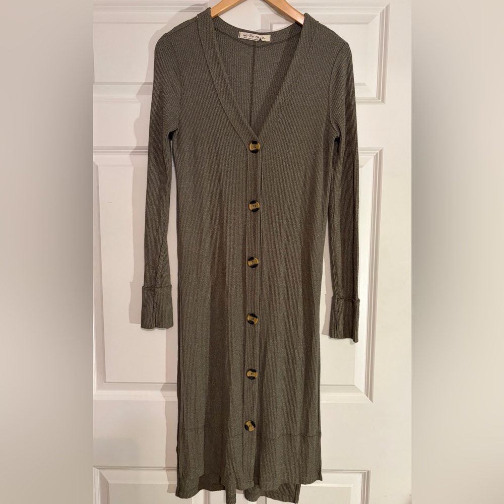 Free People Long Ribbed Sweater, Size Small. EUC!